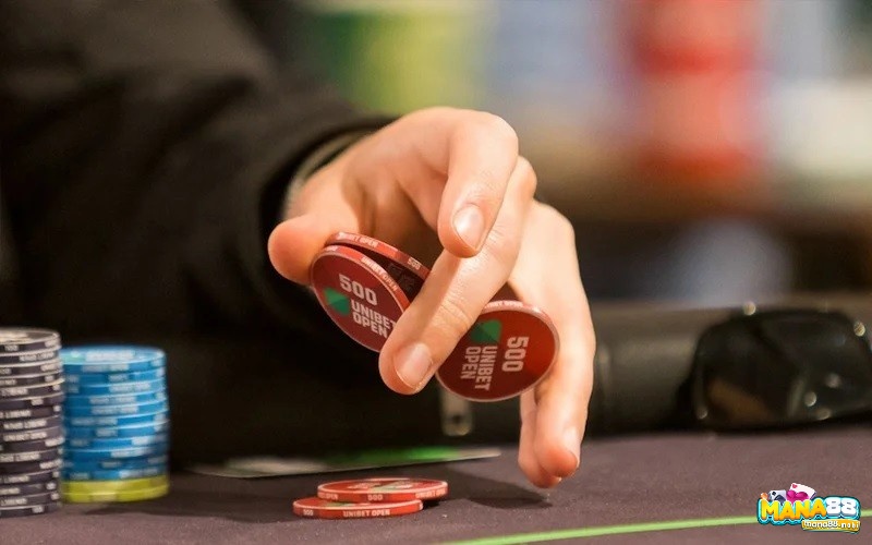 Bluff là gì trong poker? Bluff giúp người chơi tăng cao tỷ lệ chiến thắng
