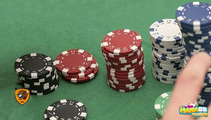 Steal Poker là gì? giải thích ý nghĩa của steal poker