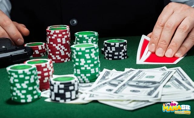 "Bài rác trong Poker là gì?" - Khái niệm về bài rác trong Poker 