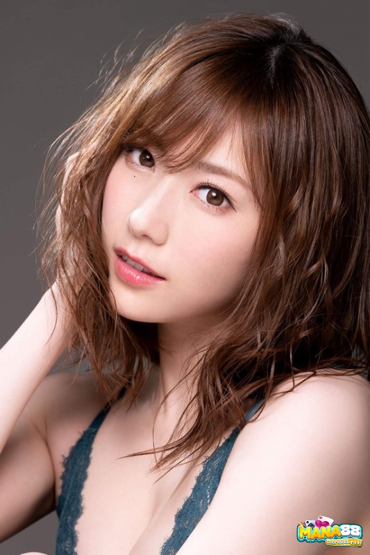 Tina Nanami sinh năm 1993 từng là một cái tên đình đám trong làng giải trí Nhật Bản
