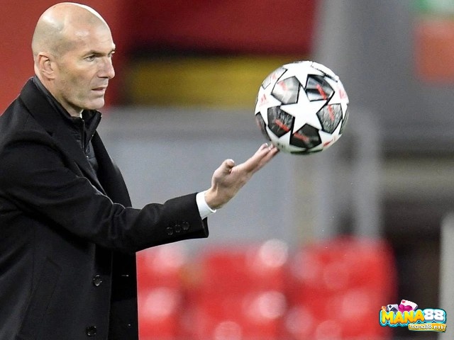 Sự nghiệp huấn luyện viên trong tiểu sử Zinedine Zidane giải nghệ